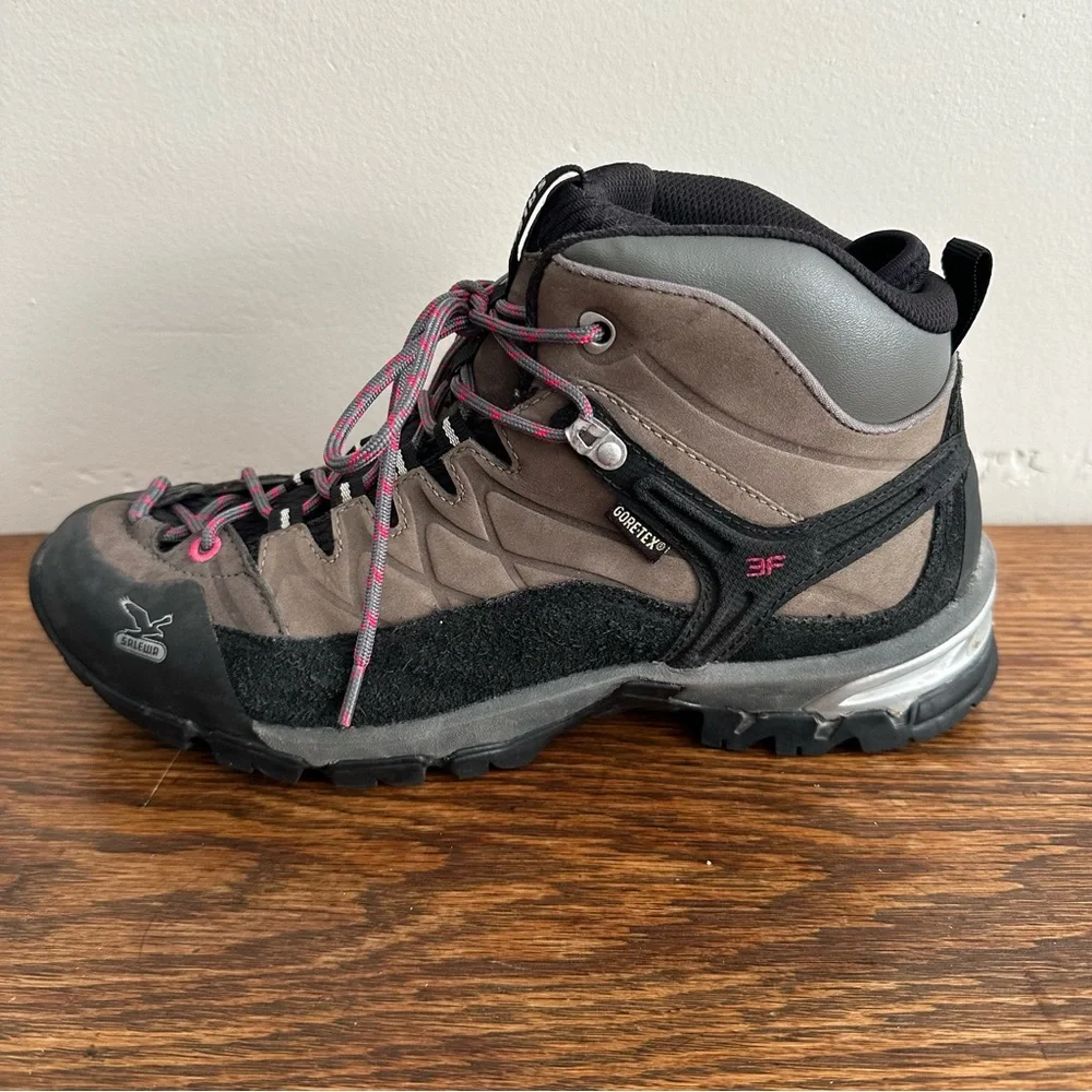 Salewa Hike Trainer GTX Gore Tex Mid Boots Vibram Women’s 8.5